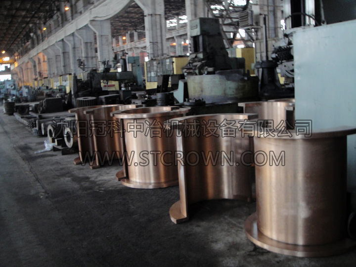 沈阳冠科中冶机械设备有限公司第一批高铅青铜回转窑托轮衬瓦运抵装机